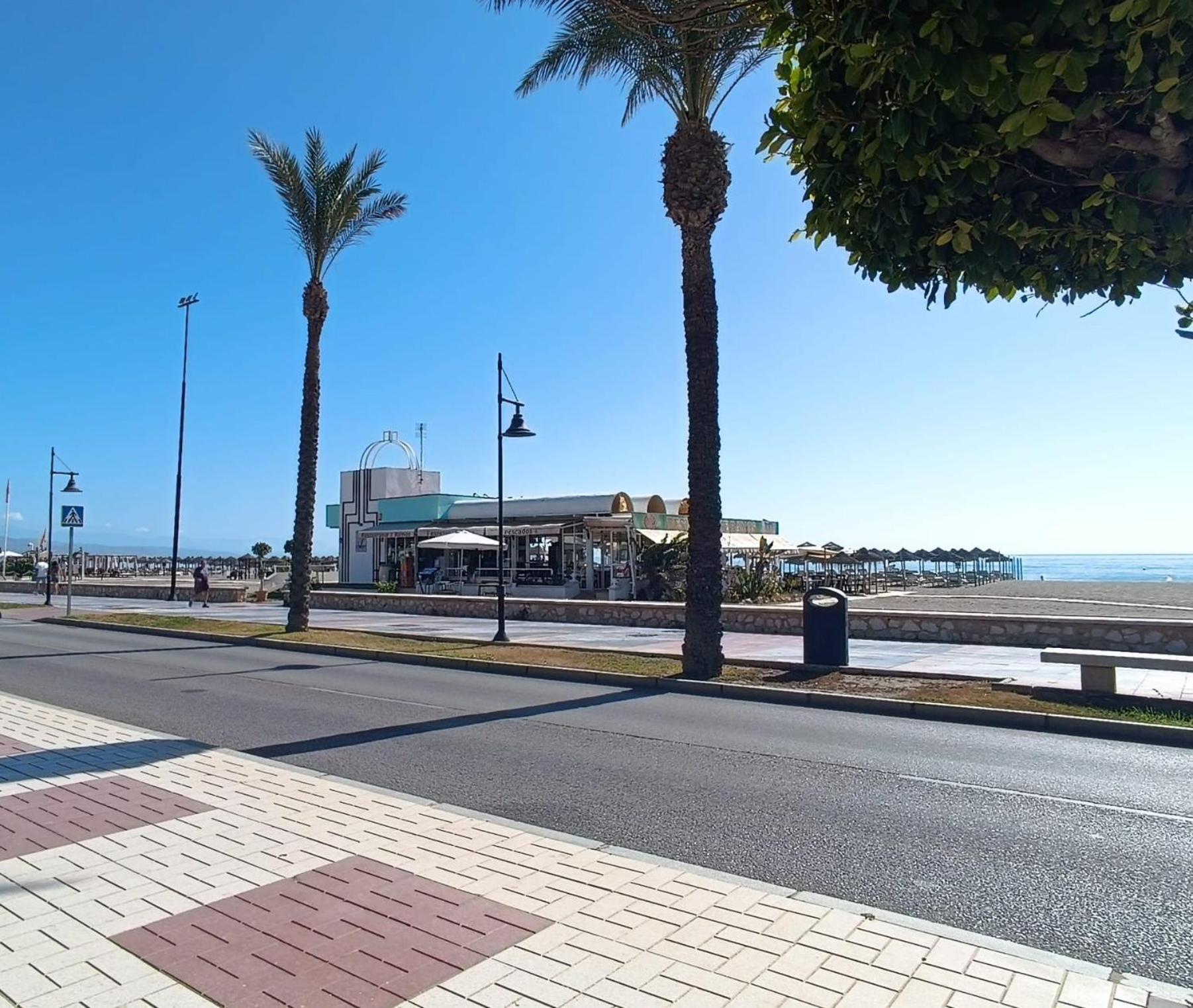 Dos Soles - Only 100 Meters From Beach Τορρεμολίνος Εξωτερικό φωτογραφία